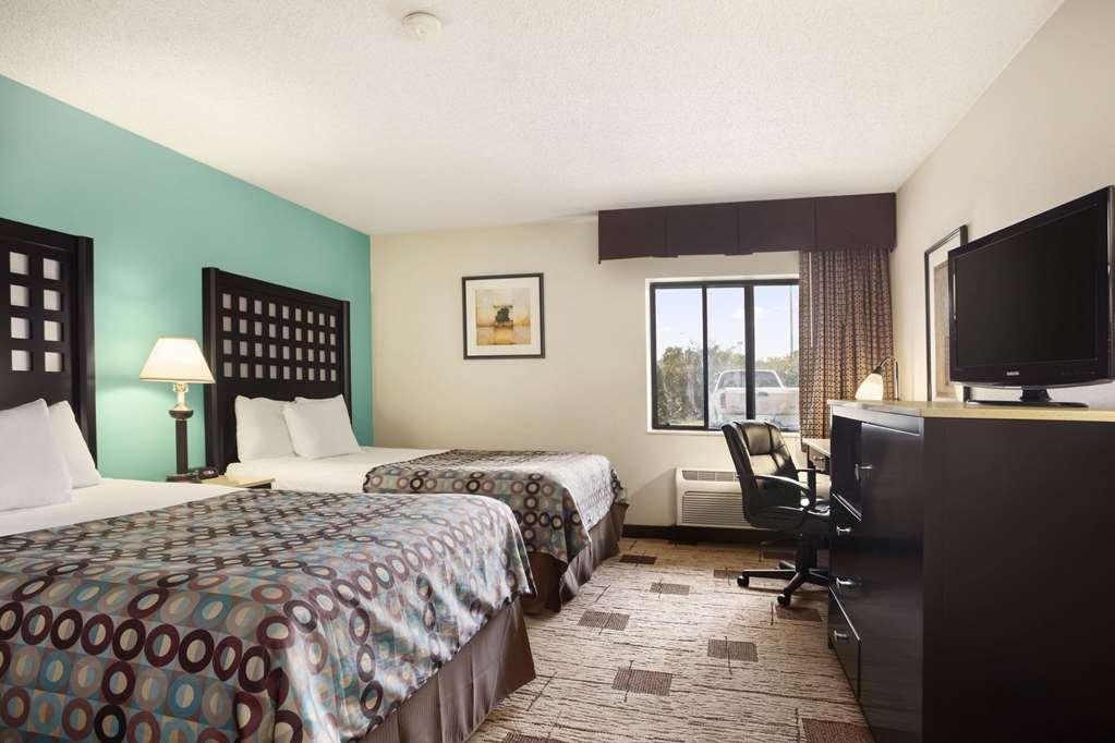 Days Inn By Wyndham Fort Smith Habitación foto